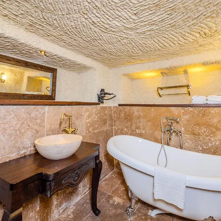 Arien Cave 4* נבשהיר