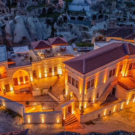 Hotel Arien Cave 4*