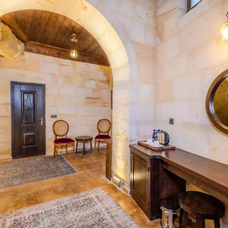 Hotel Arien Cave 4*