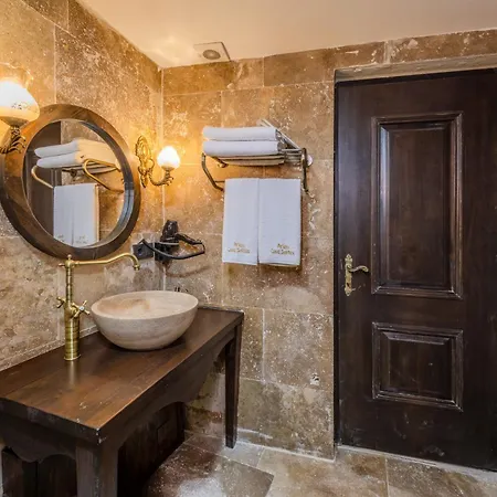 Arien Cave 4* נבשהיר