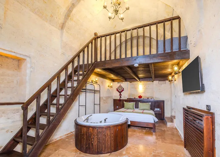 Szálloda Arien Cave 4*